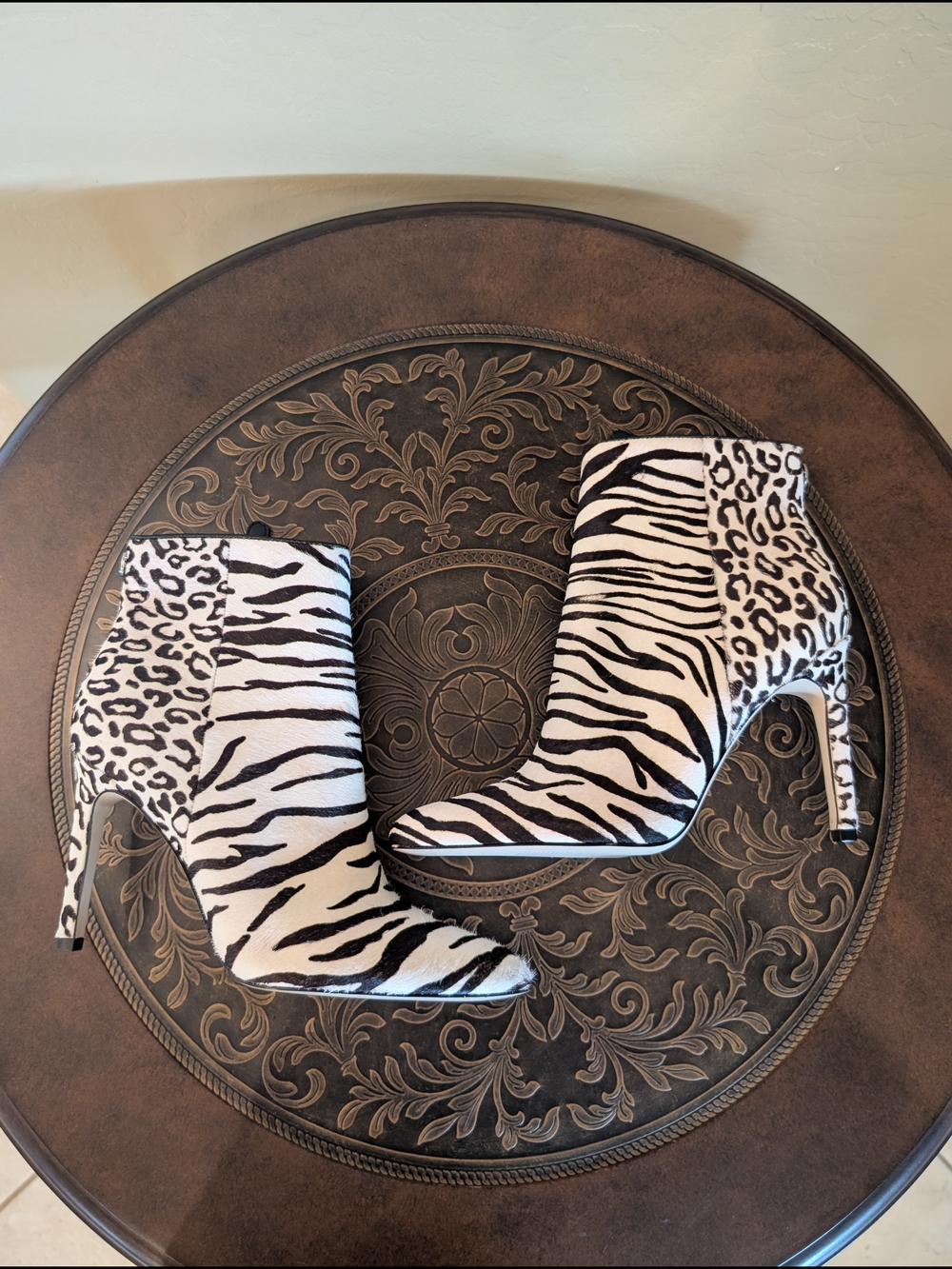 Guess Tabare Animal-Print Ankle Booties - Picture 3 of 13